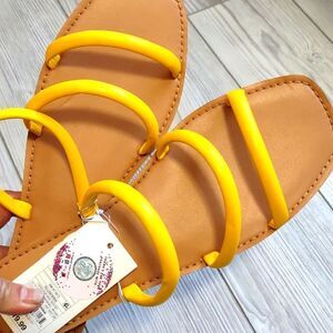 (68-0673)  🔥3/$20🔥  Women's Wren Sandals A New Day Sz 8.5